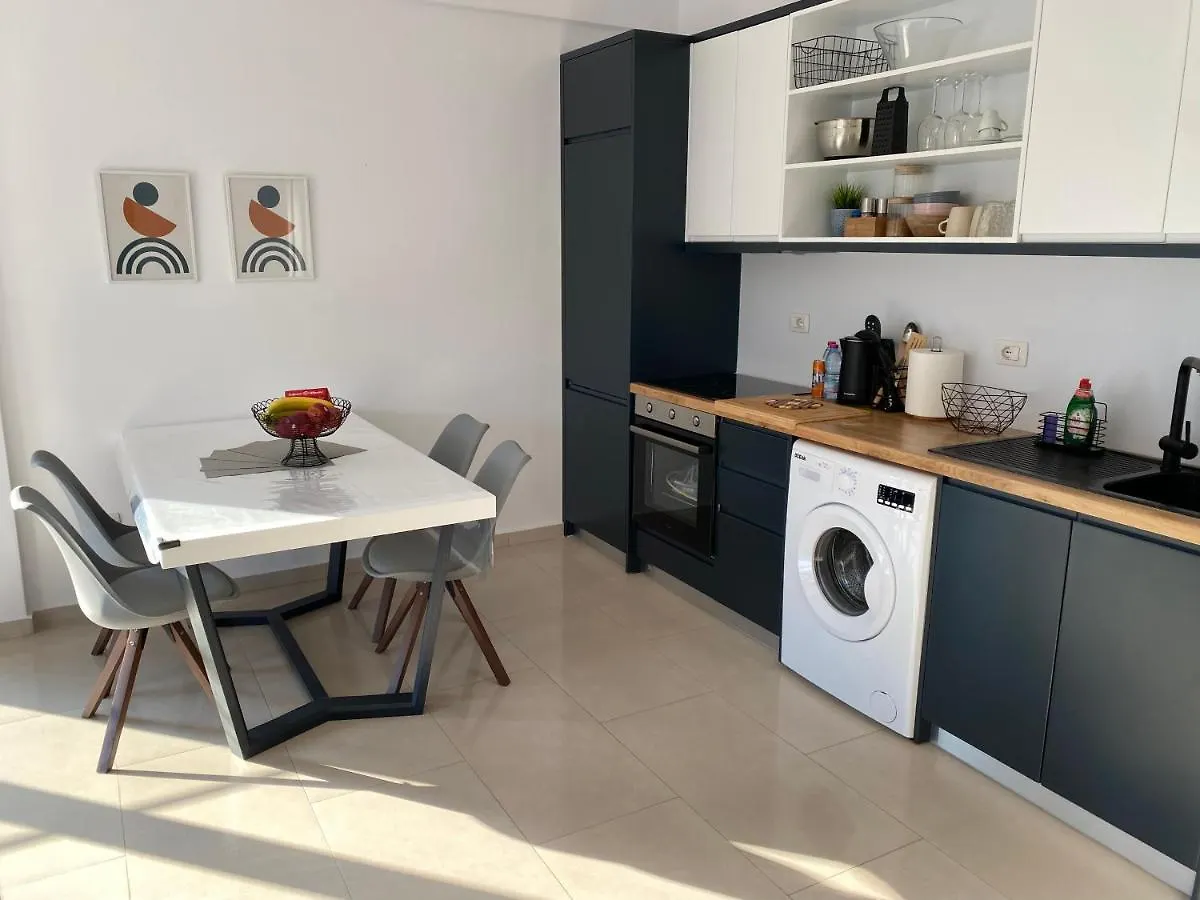 Apartment Artemis Himarë