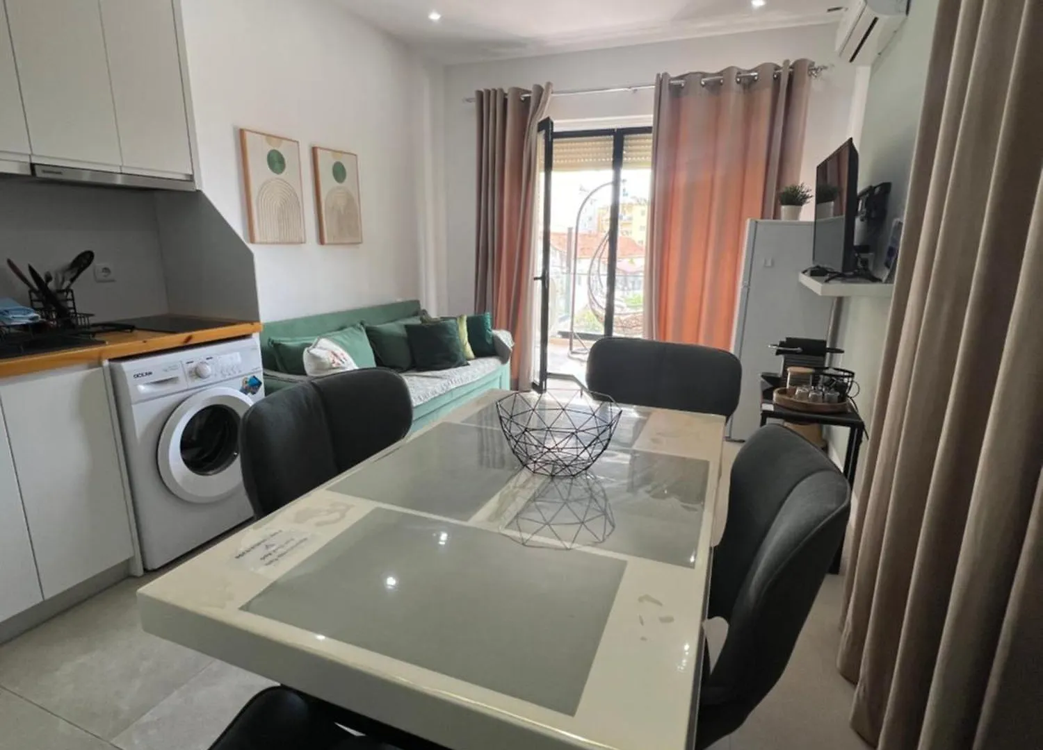 Apartment Artemis Himarë