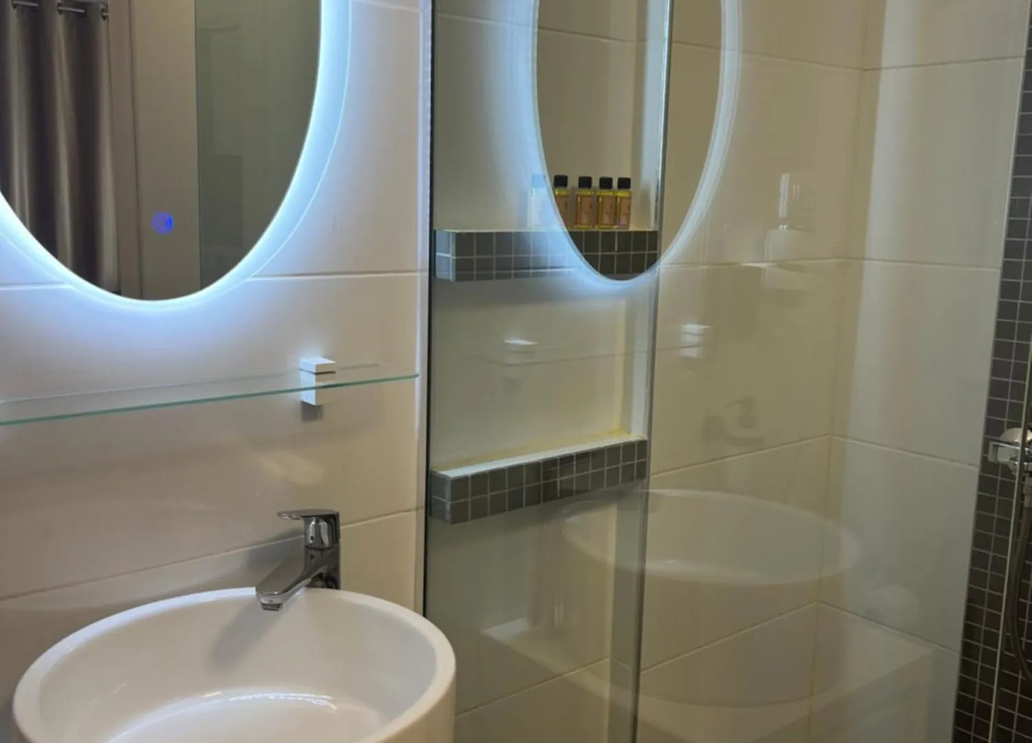 Apartment Artemis Himare