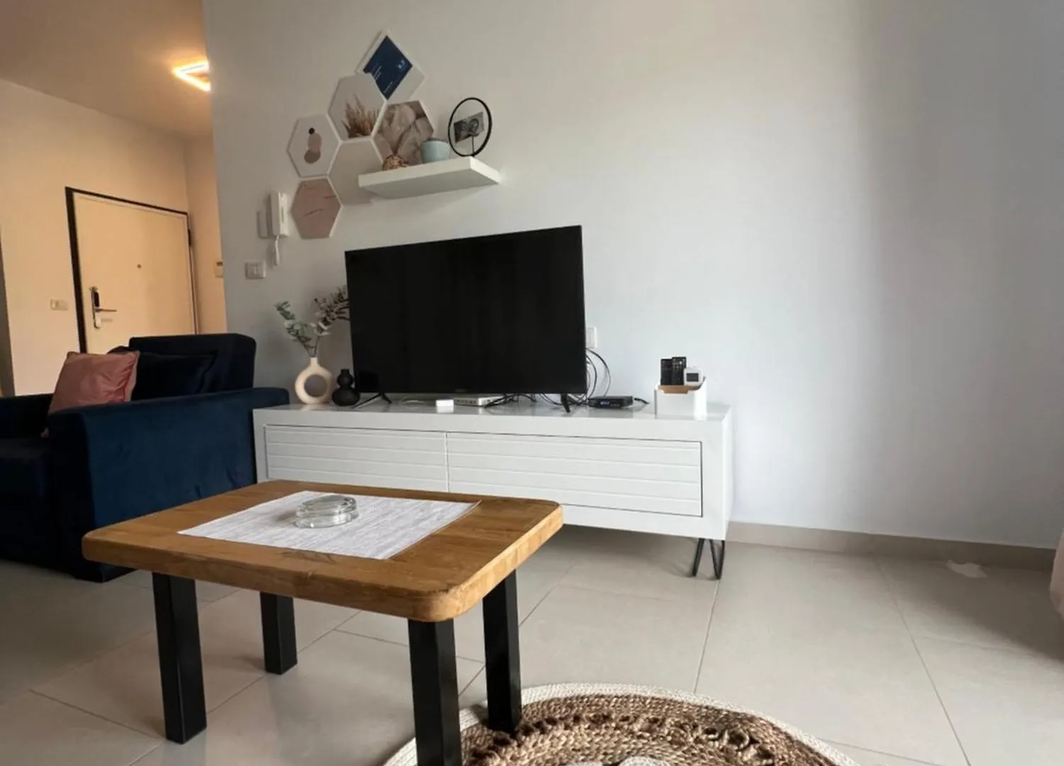 Apartment Artemis Himarë 0*,