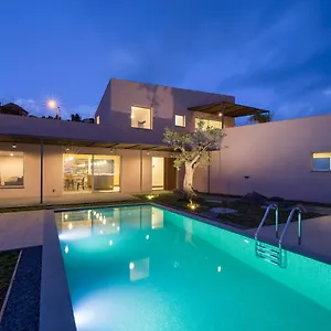https://studio-atlantico.madeira-islandshotels.com