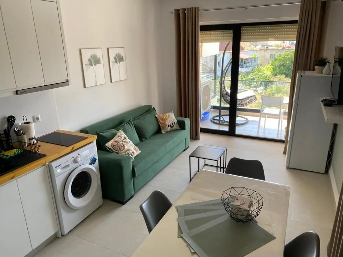 Apartment Artemis Himara