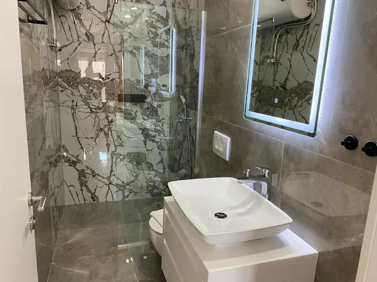 Apartment Artemis Himara 0*,